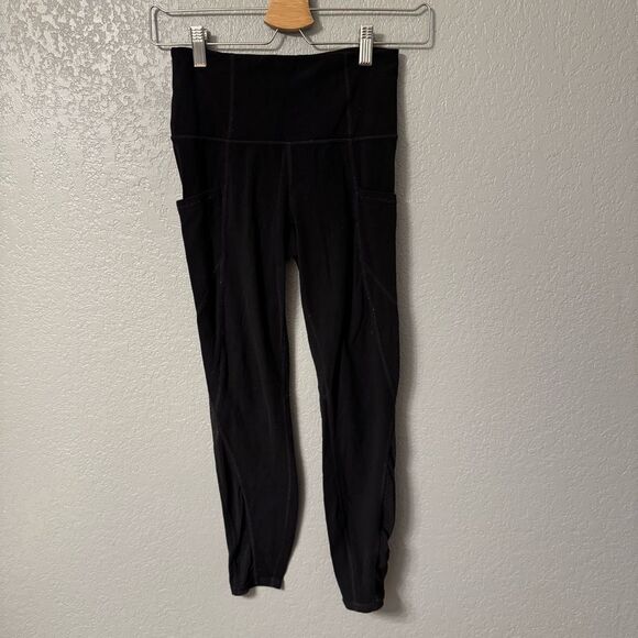 Athleta Black Mesh Leg Leggings Size XS - Picture 4 of 6